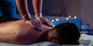 Read more about the article أفضل مساج بالرياض: دليلك الشامل لاختيار الوجهة المثالية للاسترخاء والعناية